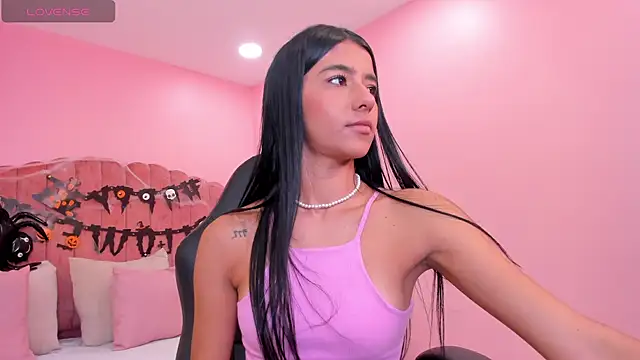 Snapshot of eva_roseee chatting on October 21, 9:37 pm eva roseee online show from October 21, 9:37 pm