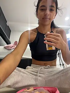 eva roseee online show from April 16, 5:36 pm