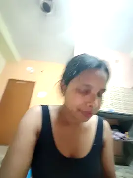 Olivia0879 online show from March 12, 6:11 pm