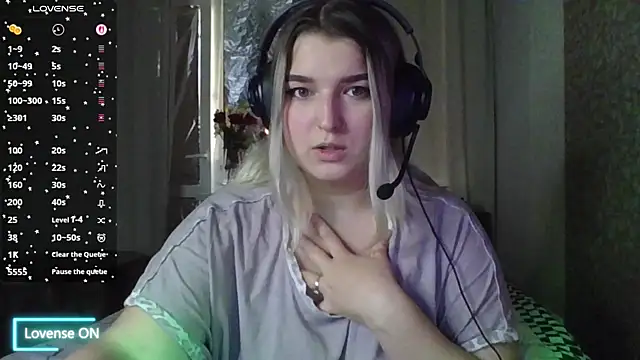 Jenny Smit online show from October 22, 2:01 am