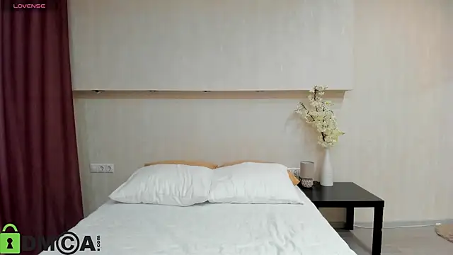 Snapshot of Jenny_Jimmy chatting on November 13, 9:03 pm Jenny Jimmy online show from November 13, 9:03 pm