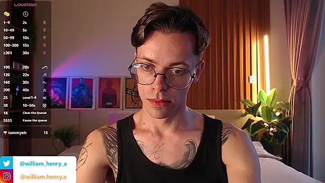 Snapshot of William_Henry_ chatting on February 26, 10:47 am William Henry online show from February 26, 10:47 am