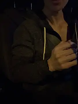 Snapshot of goddess-harper chatting on October 24, 7:10 pm goddess-harper online show from October 24, 7:10 pm