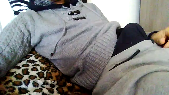 tommyboyteen online show from February 22, 1:46 pm