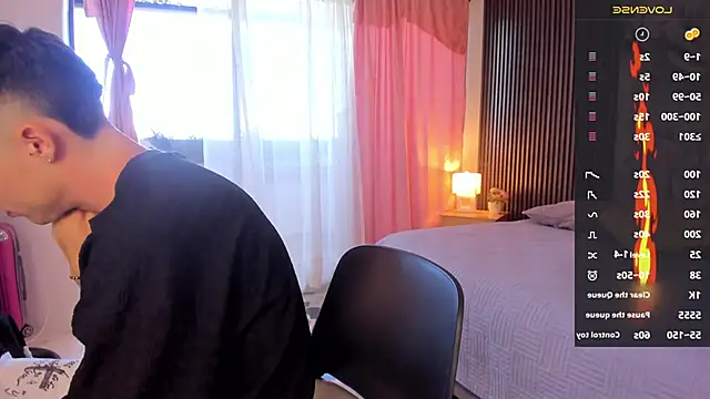 marcuscollins1  online show from April 2, 1:31 pm