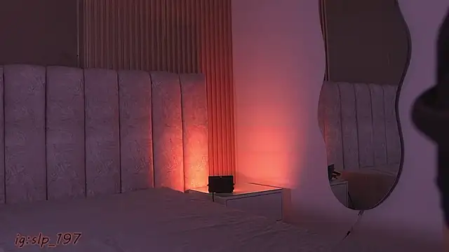 sara lopee1 online show from March 10, 11:59 am