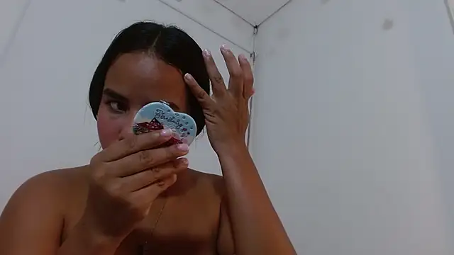 Snapshot of Roxy_Stonee chatting on November 13, 7:24 pm Roxy Stonee online show from November 13, 7:24 pm