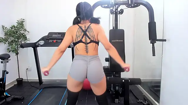 ada sienna online show from March 13, 12:35 pm