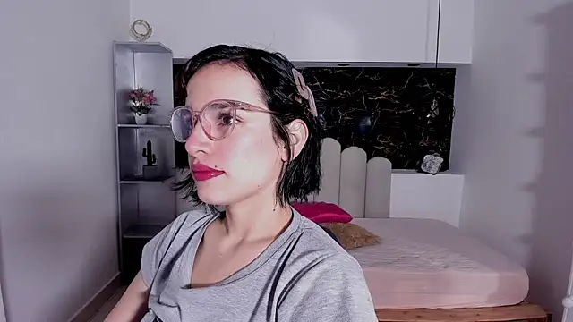 Annyrosee online show from February 23, 12:35 pm