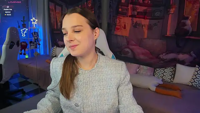 kaisajenner online show from November 30, 5:17 pm