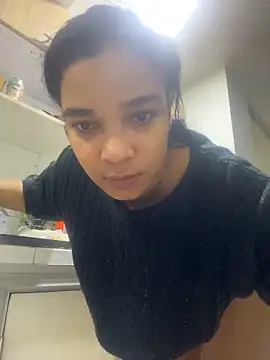 stefania brunnett online show from February 12, 8:27 am