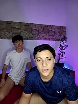 Snapshot of jacob_and_sam chatting on February 18, 2:49 am jacob and sam online show from February 18, 2:49 am