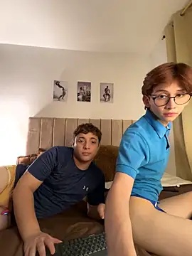 Snapshot of jacob_and_sam chatting on October 9, 12:08 am jacob and sam online show from October 9, 12:08 am