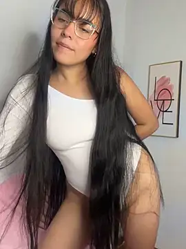 Snapshot of megan_cl chatting on February 15, 3:20 am megan cl online show from February 15, 3:20 am