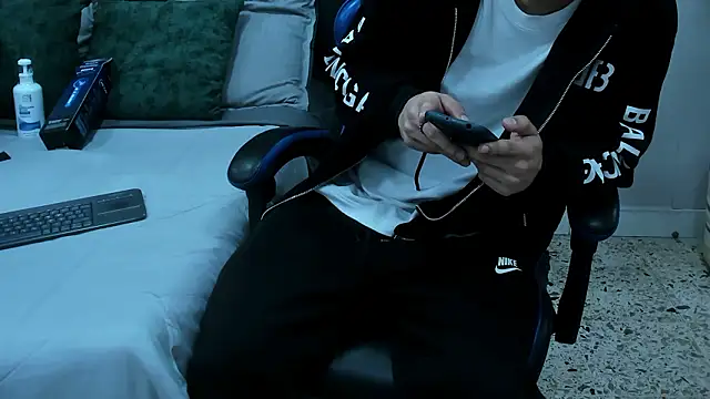 roan birkin online show from March 5, 7:21 pm