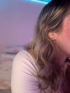 Lally Valencia   online show from November 20, 7:41 am