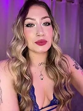 Snapshot of Lally_Valencia__ chatting on July 16, 8:31 am Lally Valencia online show from July 16, 8:31 am