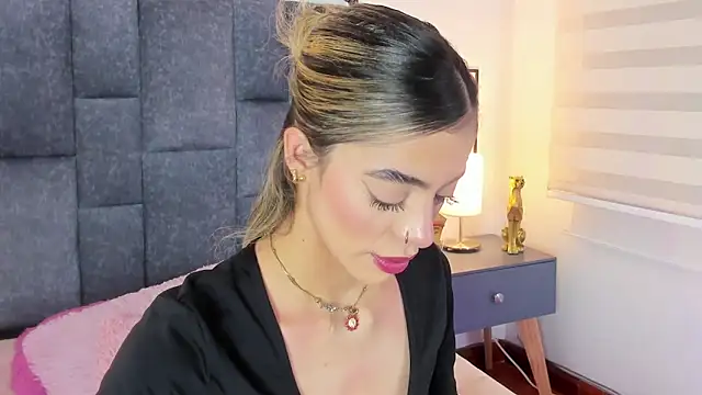 Violetta Ficher online show from April 13, 2:17 am