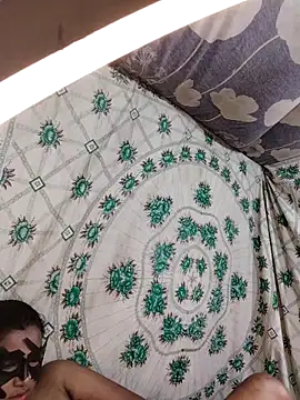 Snapshot of monekhan123 chatting on March 4, 7:32 pm monekhan123 online show from March 4, 7:32 pm