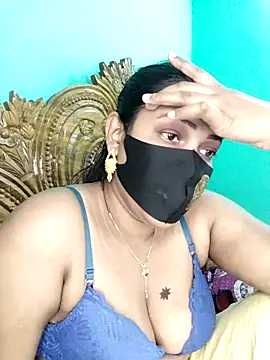 Snapshot of monekhan123 chatting on November 24, 9:53 am monekhan123 online show from November 24, 9:53 am