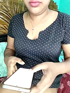 Snapshot of monekhan123 chatting on December 5, 12:03 pm monekhan123 online show from December 5, 12:03 pm