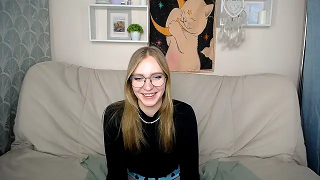 Snapshot of VeronicaAndersen chatting on February 14, 12:57 pm VeronicaAndersen online show from February 14, 12:57 pm