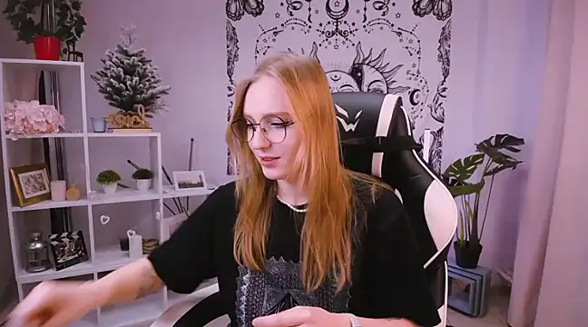 Snapshot of VeronicaAndersen chatting on February 17, 9:35 am VeronicaAndersen online show from February 17, 9:35 am