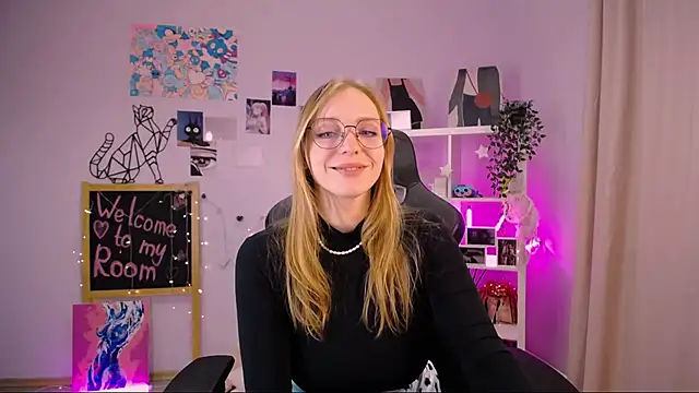 Snapshot of VeronicaAndersen chatting on February 24, 2:04 pm VeronicaAndersen online show from February 24, 2:04 pm