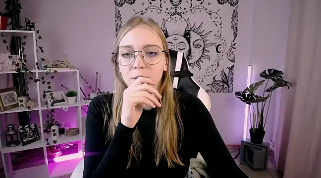 Snapshot of VeronicaAndersen chatting on February 27, 11:20 am VeronicaAndersen online show from February 27, 11:20 am