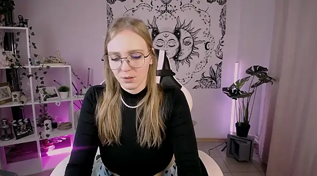 Snapshot of VeronicaAndersen chatting on February 28, 5:26 pm VeronicaAndersen online show from February 28, 5:26 pm