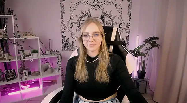 Snapshot of VeronicaAndersen chatting on March 3, 6:22 pm VeronicaAndersen online show from March 3, 6:22 pm