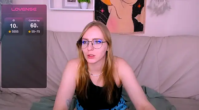 Snapshot of VeronicaAndersen chatting on March 13, 6:48 am VeronicaAndersen online show from March 13, 6:48 am