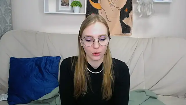 Snapshot of VeronicaAndersen chatting on March 20, 9:13 pm VeronicaAndersen online show from March 20, 9:13 pm