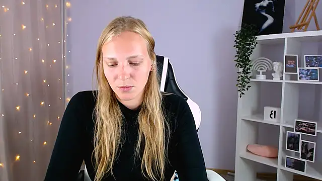 Snapshot of VeronicaAndersen chatting on September 19, 11:33 am VeronicaAndersen online show from September 19, 11:33 am