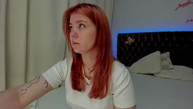 Ella Mayers online show from September 20, 12:28 pm