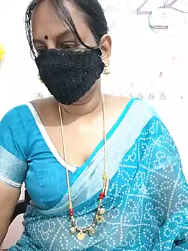 Snapshot of Tamil_Meera12 chatting on May 29, 5:27 am Tamil Meera12 online show from May 29, 5:27 am