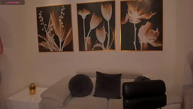 IsabellaKroft online show from February 18, 6:58 pm