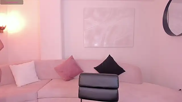 IsabellaKroft online show from February 19, 6:54 pm