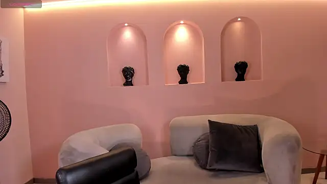 IsabellaKroft online show from February 20, 7:19 pm