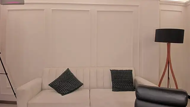 IsabellaKroft online show from September 26, 3:21 am