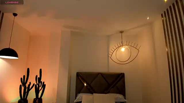 Snapshot of BeccaBaxter chatting on October 8, 7:33 pm BeccaBaxter online show from October 8, 7:33 pm