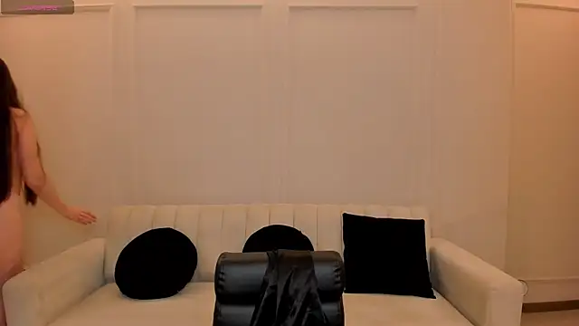 BeccaBaxter online show from May 14, 12:12 pm
