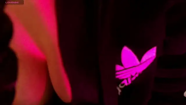 Snapshot of Raichell_ chatting on February 15, 3:58 am Raichell online show from February 15, 3:58 am