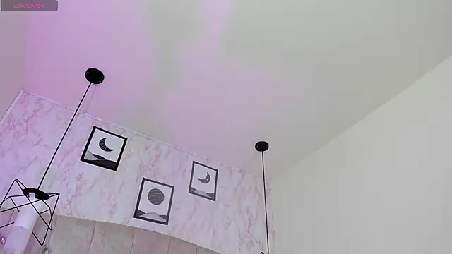 Raichell  online show from April 12, 4:06 am