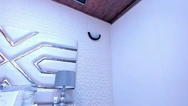 LottieBenz online show from February 11, 4:24 pm