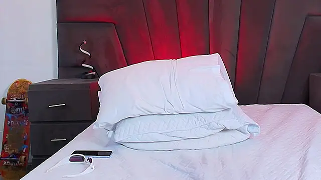 JhoanLeandro online show from March 9, 10:52 am