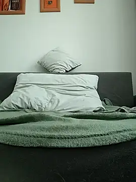 bouraktom6 online show from April 8, 11:43 am