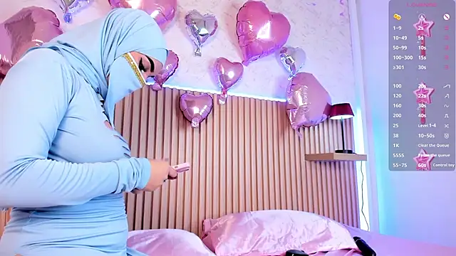 Snapshot of saleh_issawi chatting on February 16, 4:30 am saleh issawi online show from February 16, 4:30 am