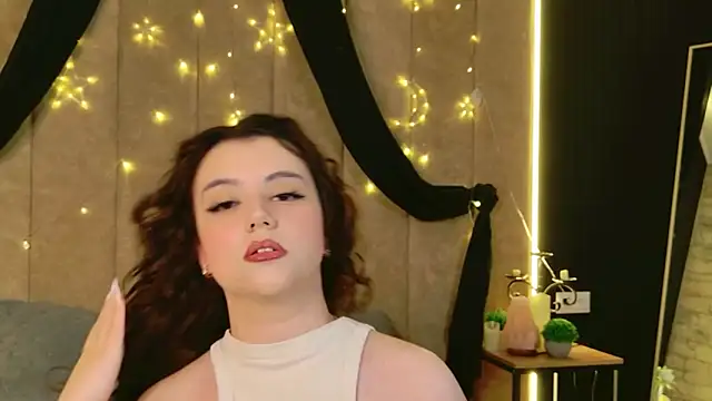 Pauline Heaven online show from March 11, 5:46 am