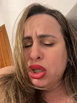 laarti online show from March 6, 8:16 pm